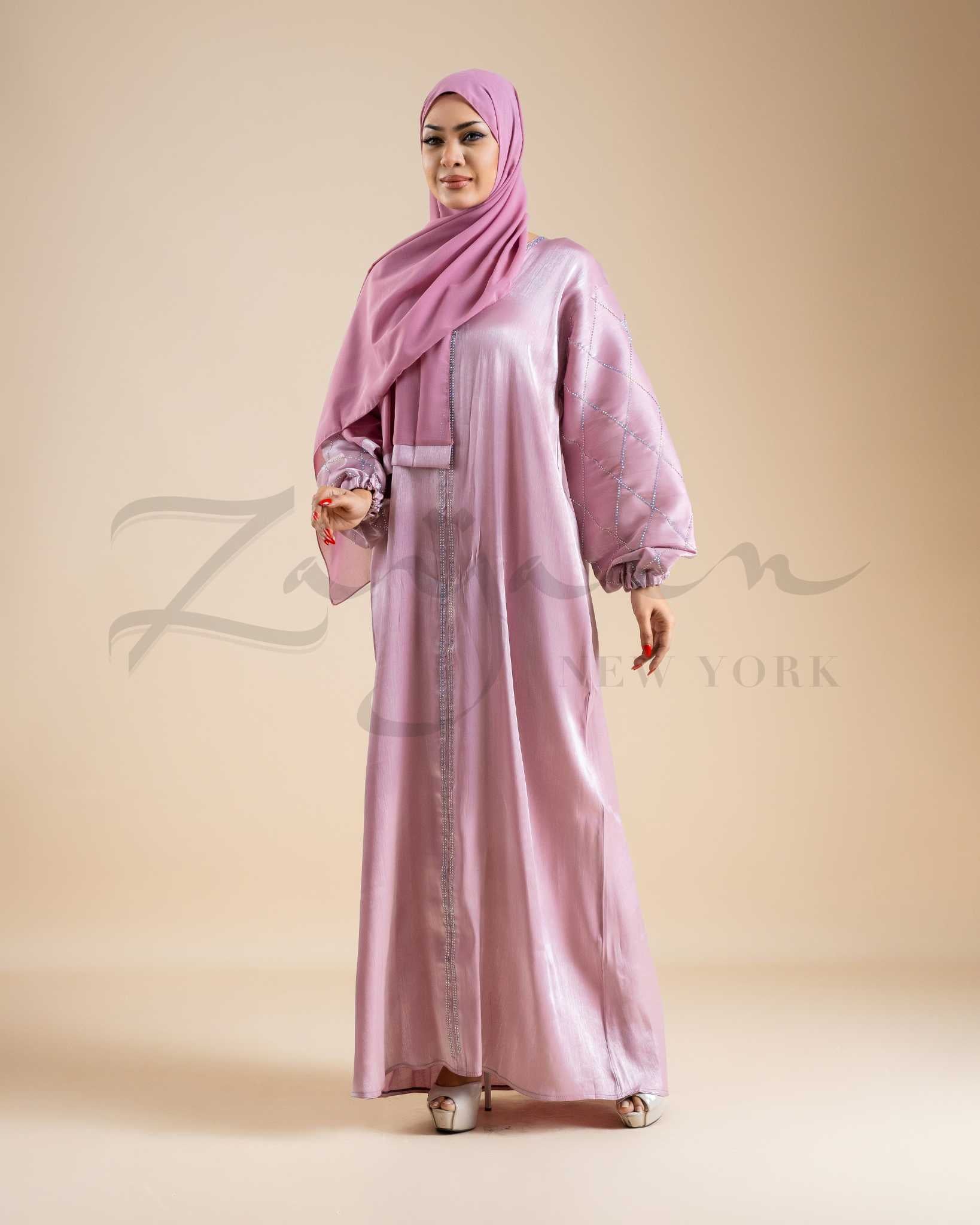 Layyin Zahoor Abaya