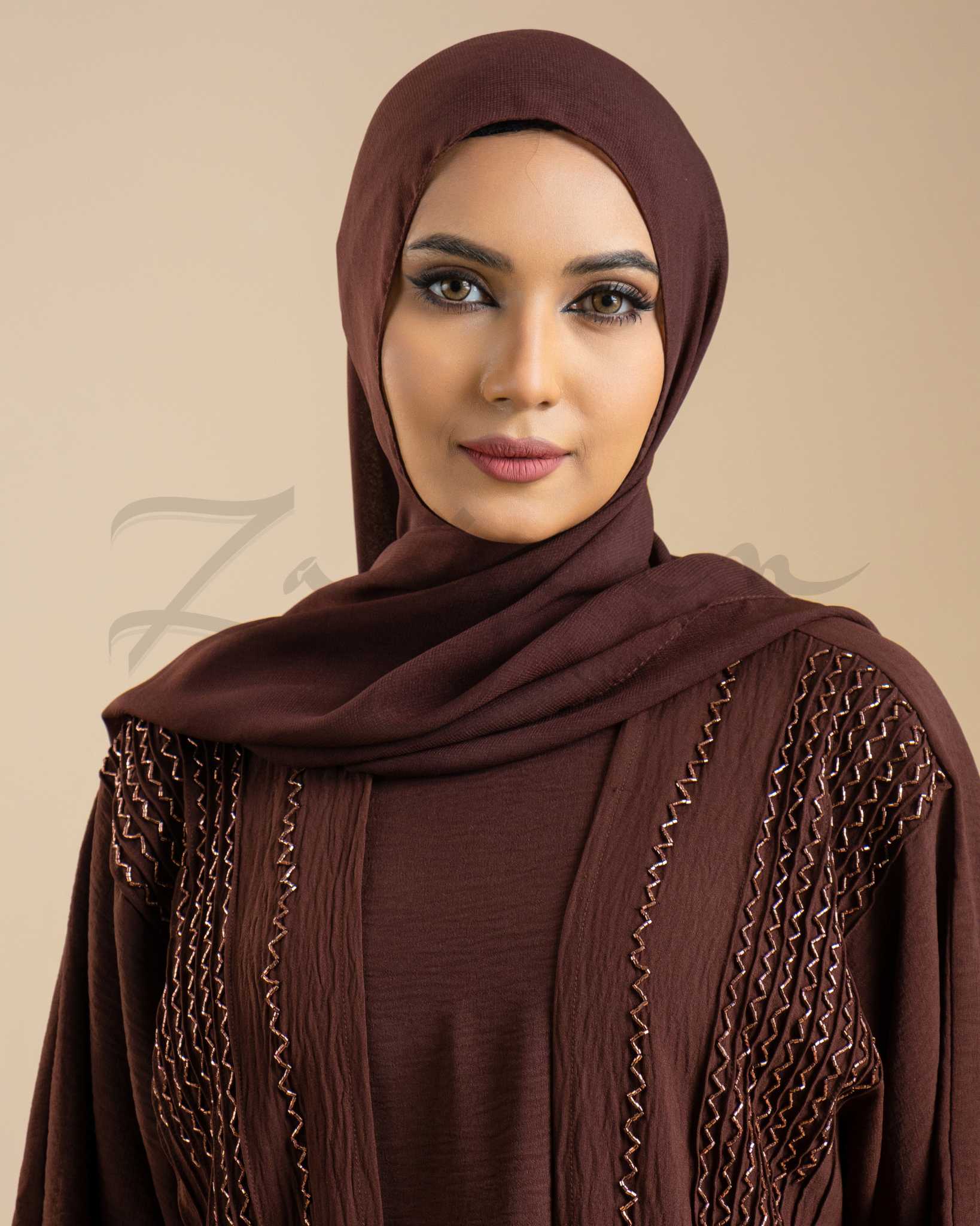 Textured Pleat Abaya