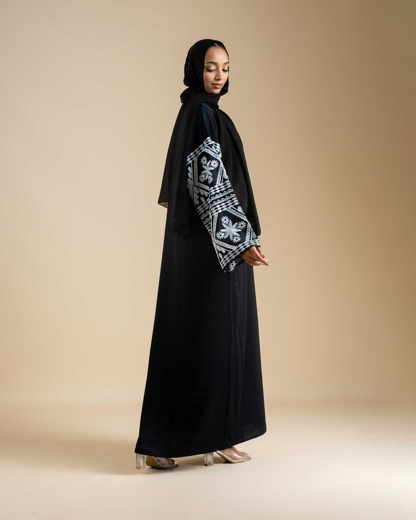 Naksh Embroidered Abaya